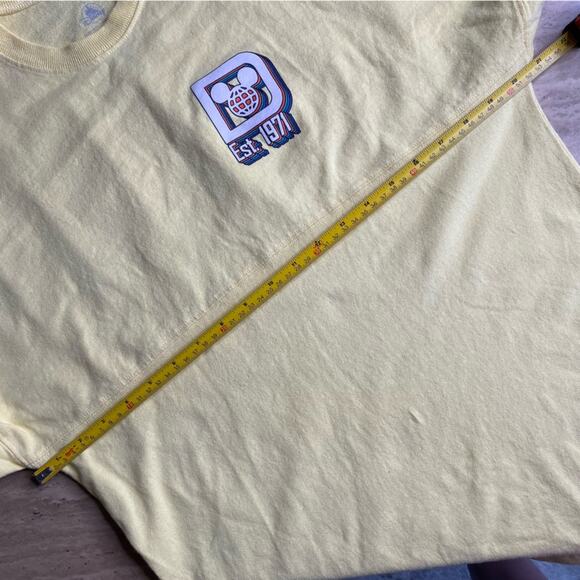 Walt Disney World Yellow Spirit Jersey Retro Style J34 - Picture 12 of 15